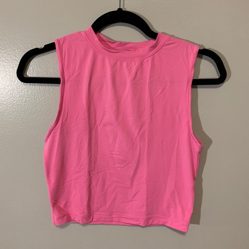 Alphalete Ultra Soft Cropped Tank